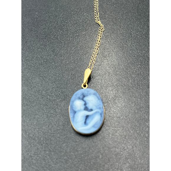 OTC Italy Vintage 10k Yellow Gold Blue Agate Mother Child Carved Cameo Pendant - Picture 6 of 14